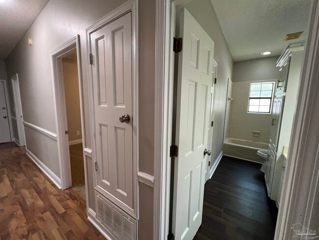 Building Photo - 3497 Barkwood Dr