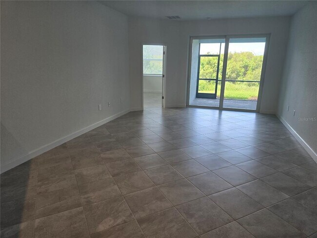 Building Photo - 8469 Shr Lk Dr