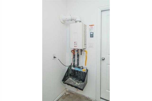 Building Photo - 816 Trailside Ln