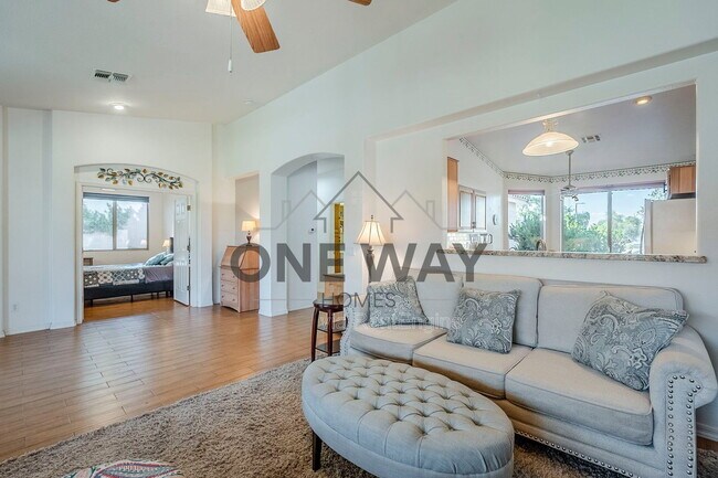 Building Photo - 4269 E Cassia Ln