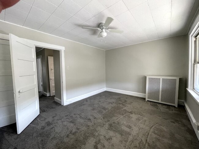 Building Photo - 3 Bedroom Home in Bridesburg for Rent!