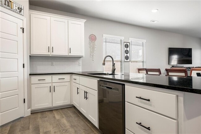 Building Photo - 2041 Tallgrass Ter