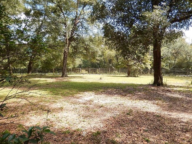 Building Photo - 171 Bear Creek Rd