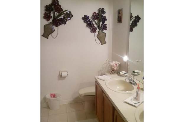 Building Photo - 1050 Vineland Pl