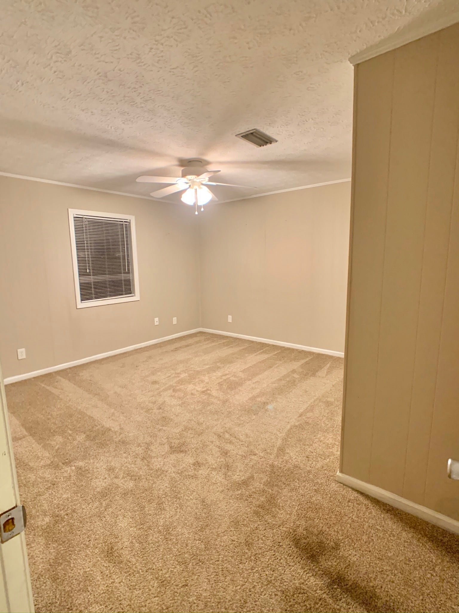 211-4 - 211 Auburn Dr