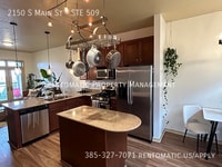 Building Photo - 2150 S Main St