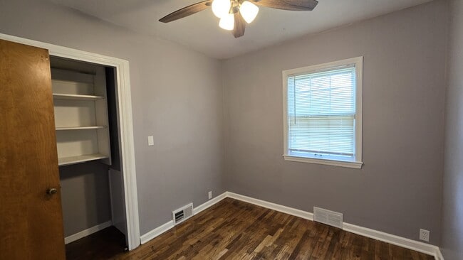 Building Photo - 3109 Beecher Rd