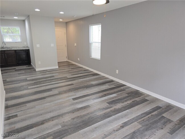 Building Photo - 1888 Molly Meadows St