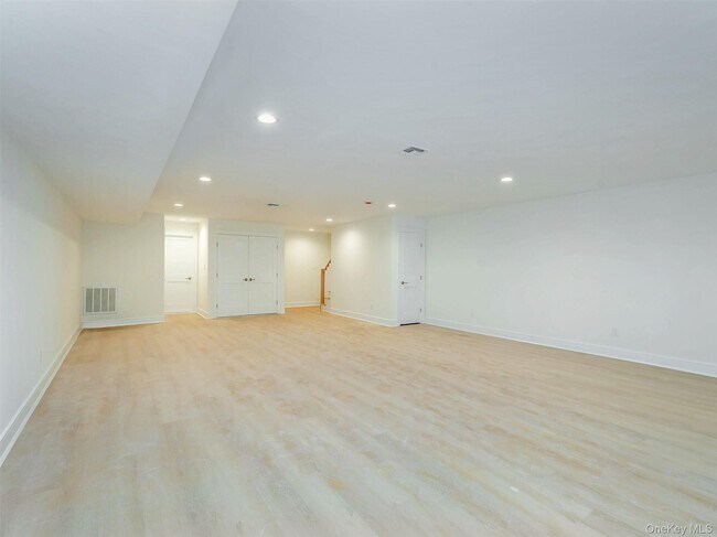 Building Photo - 23 Marwood Rd N
