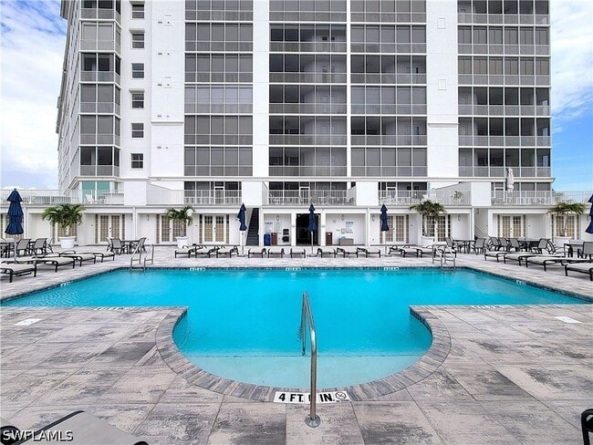 Building Photo - 400 Flagship Dr