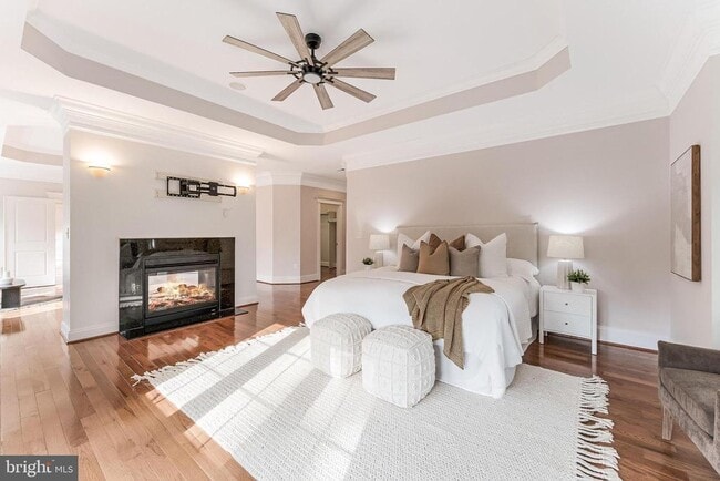 Building Photo - 829 Golden Arrow St