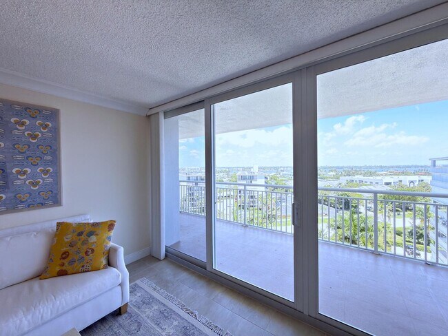 Building Photo - 3546 S Ocean Blvd