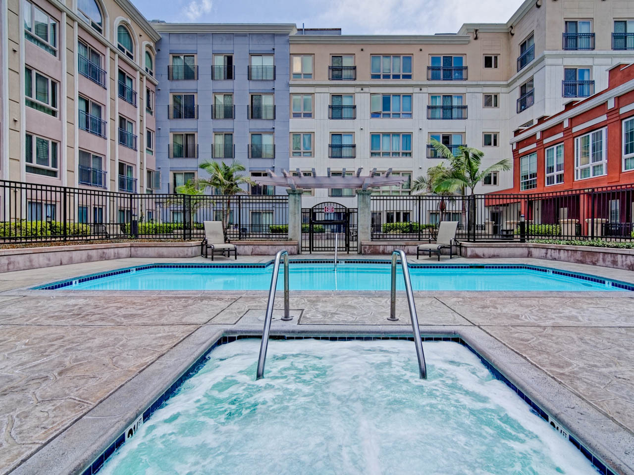 Pool and Jacuzzi - 450 J St