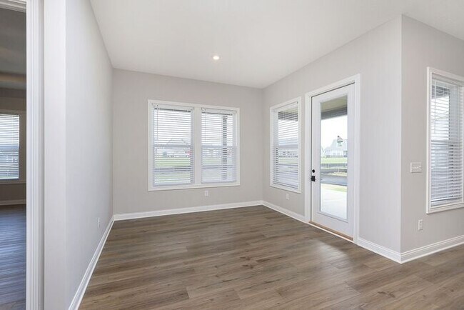 Building Photo - Gorgeous Newly Built 3 Bedroom 3 Full Bath on Golf Course in Westfield!