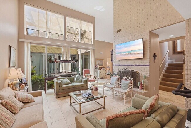 Building Photo - 10125 Valley Forge Dr