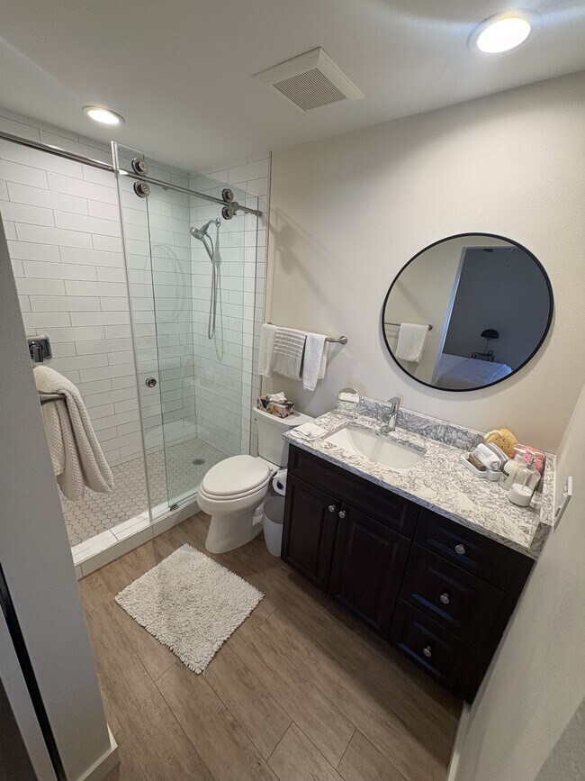 Building Photo - 500 Park Blvd S