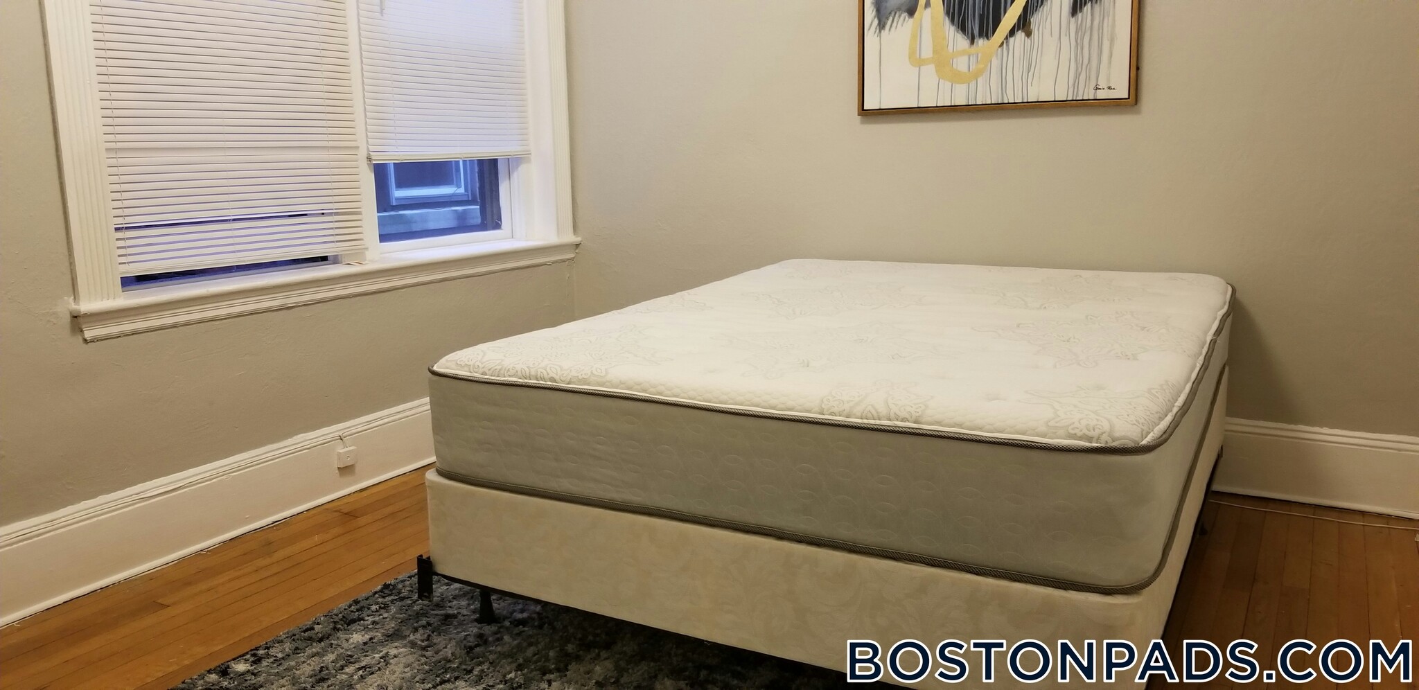 Building Photo - 463 Park Dr