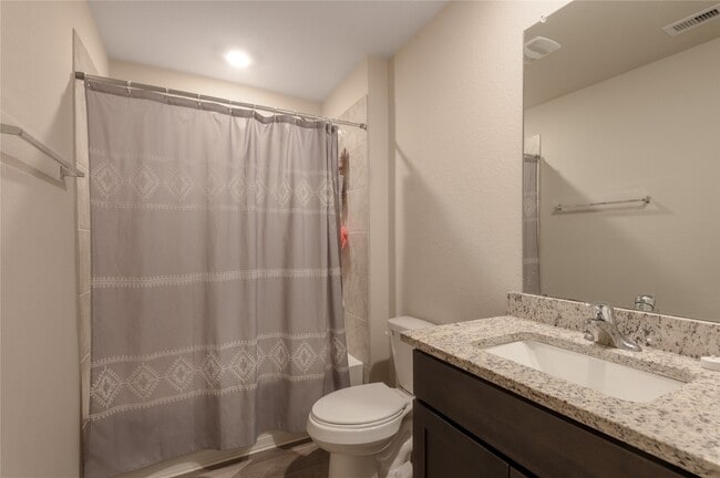 Building Photo - 226 Pecos Dr