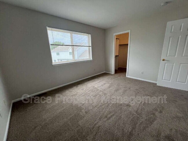 Building Photo - 4135 E 119th Pl