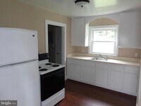 Building Photo - 607 Waterloo Rd