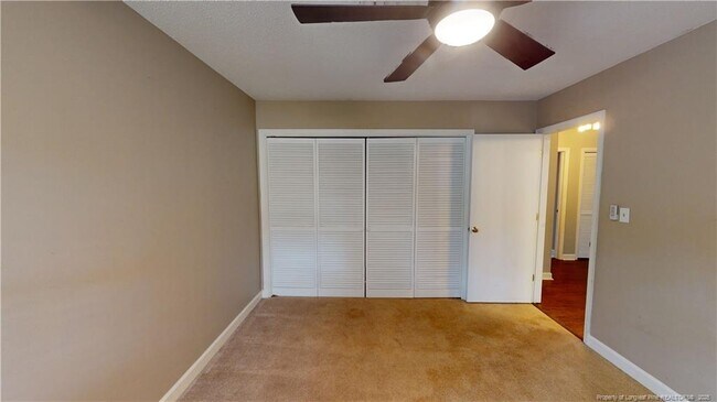 Building Photo - 10 Emerald Ln