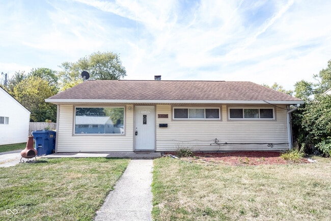 Building Photo - 4840 Leone Dr