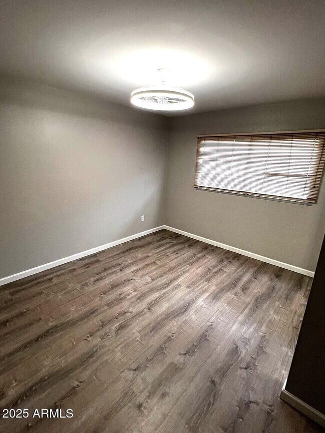 Building Photo - 4505 N 17th Ave