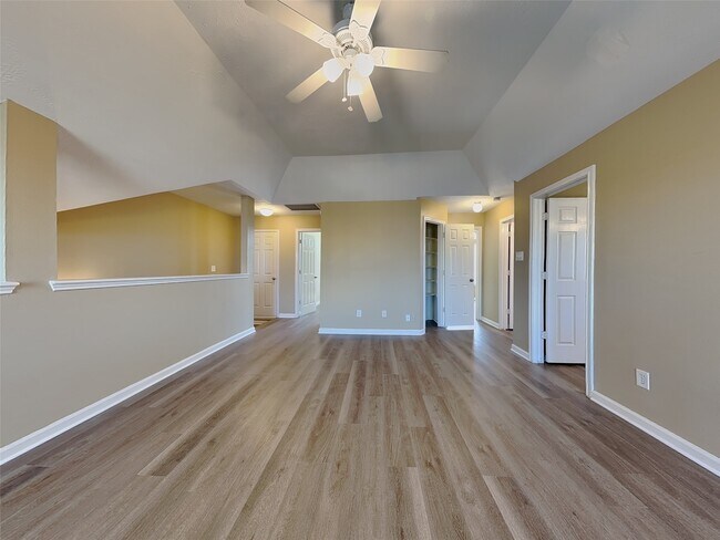 Building Photo - 22806 Tara Way Dr