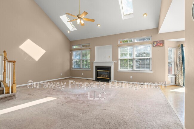 Building Photo - 204 Spruce Trail