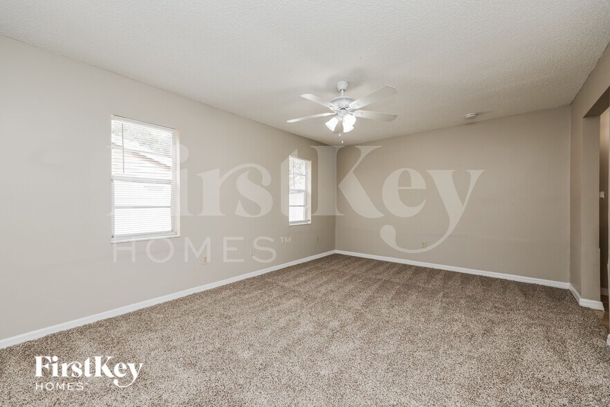 Building Photo - 4718 Westwind Dr