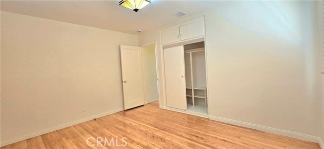 Building Photo - 1230 N Altadena Dr