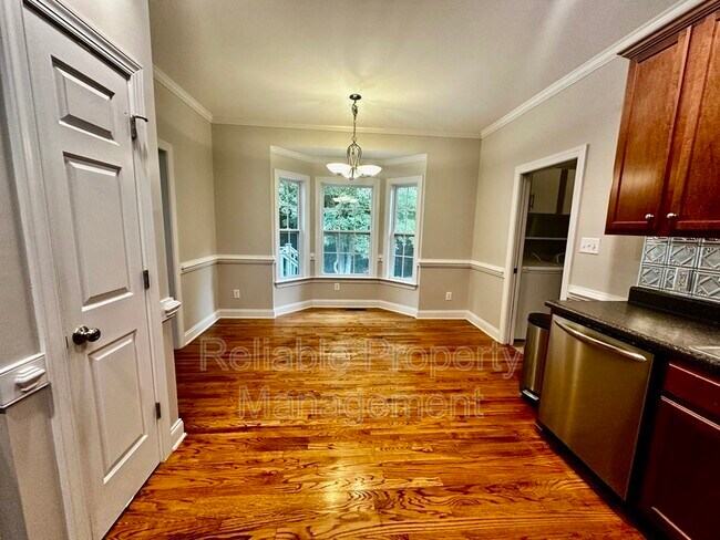 Building Photo - 190 Finley Ct