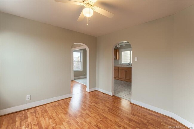 Building Photo - 762 State St