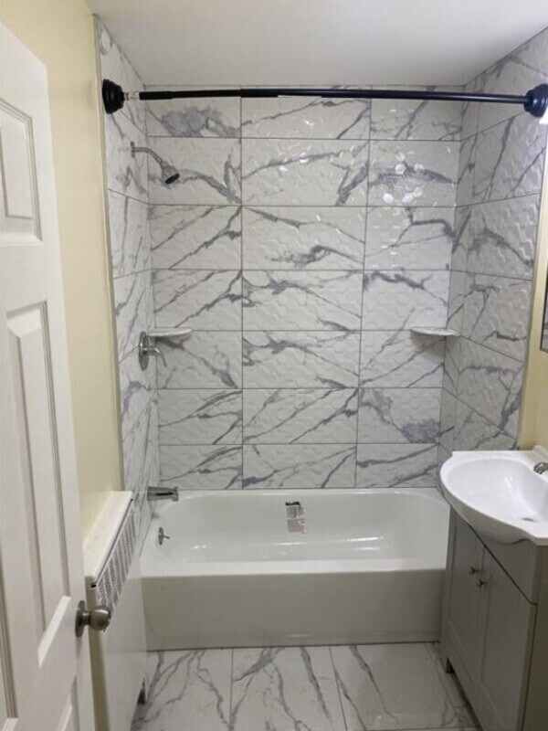 Building Photo - 4920 N Hutchinson St