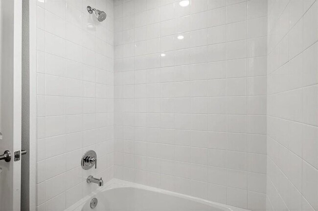 Building Photo - 2536 Violet Theo Ln