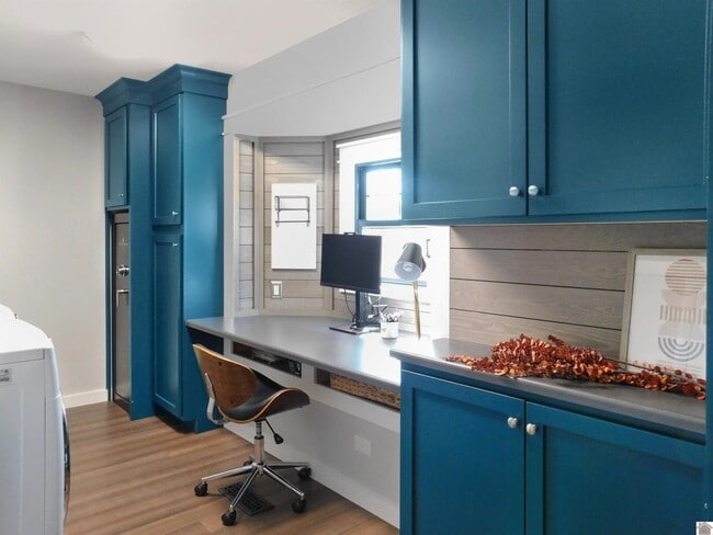 Building Photo - 809 Bagwell Blvd