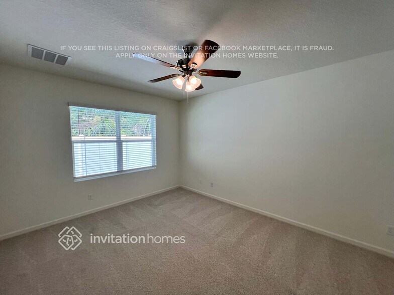 Building Photo - 9659 Seaspray Dr