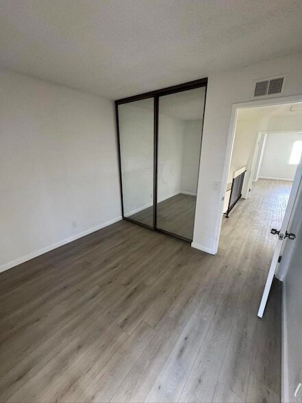 Building Photo - 3324 Caminito Eastbluff