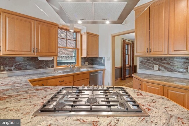 Building Photo - 5109 Fairglen Ln