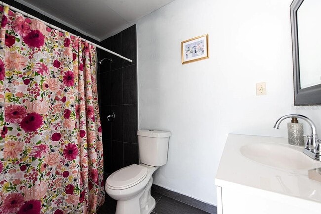 Building Photo - 6819 11th Ave NW