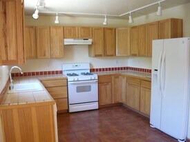 Building Photo - 512 Acoma St