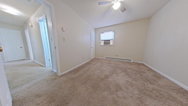 Building Photo - 1105 Meadowbrook Blvd