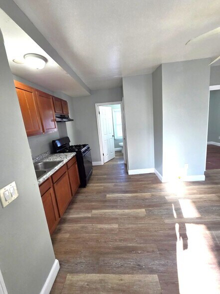 Building Photo - 718-720 Charles Street