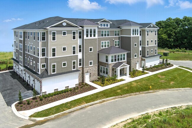 Building Photo - 218 Switchgrass Wy