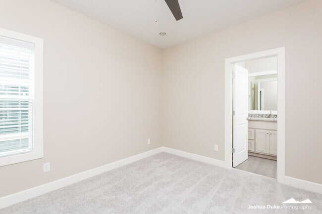 Building Photo - Now Pre-Leasing — Brand-New Luxury Townhomes Near the University of Arkansas! Avail. 8/7/26