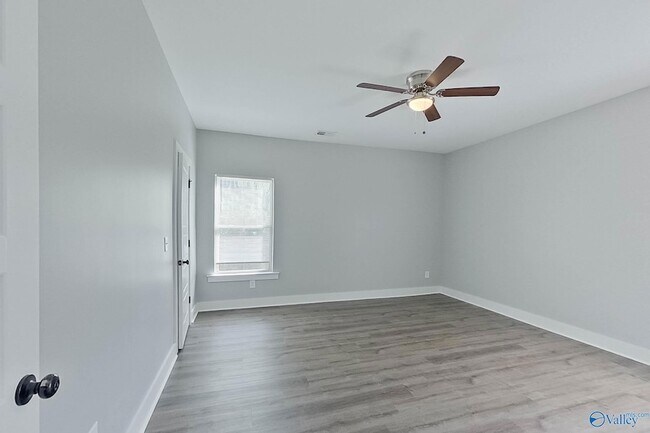 Building Photo - 111 Bates Ln