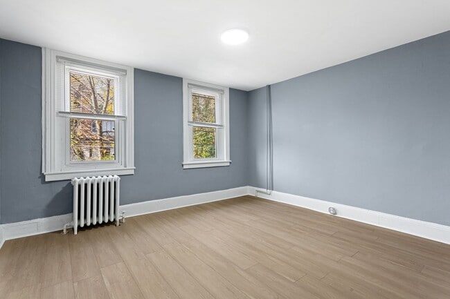 Building Photo - 2BR/1BA Home | Bonus Finished Attic | Well Maintained