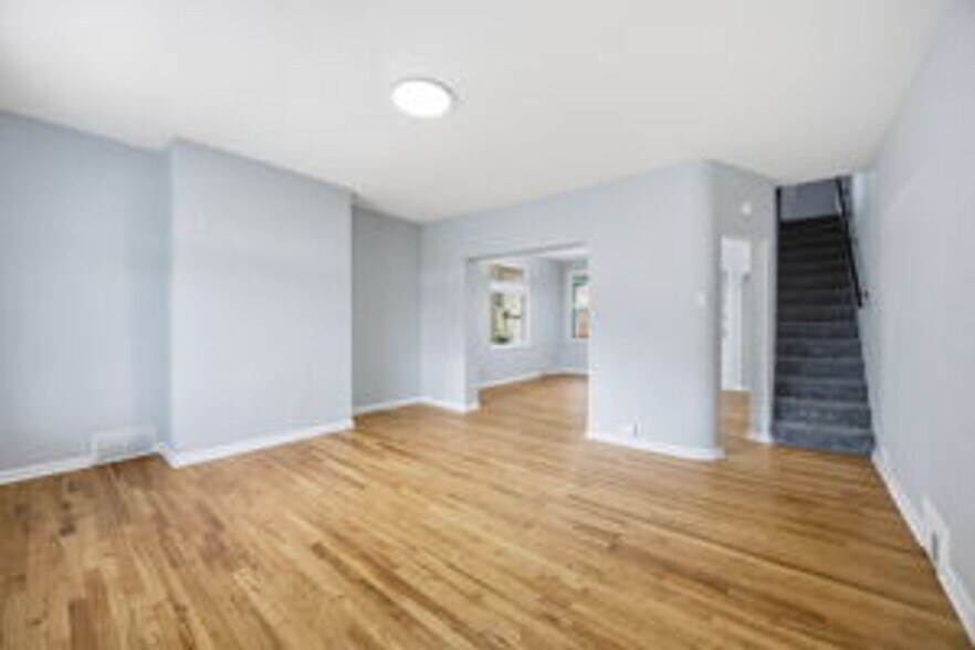 Building Photo - 312 Midland Ave