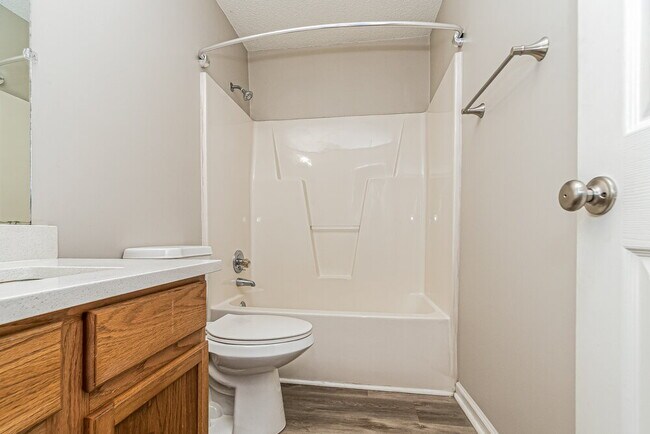 Building Photo - 1024 Alderleaf Dr