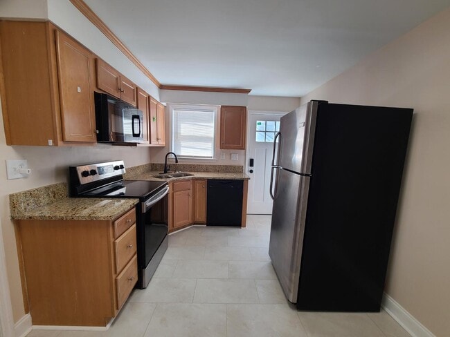 Building Photo - 100 Bleckley Ave